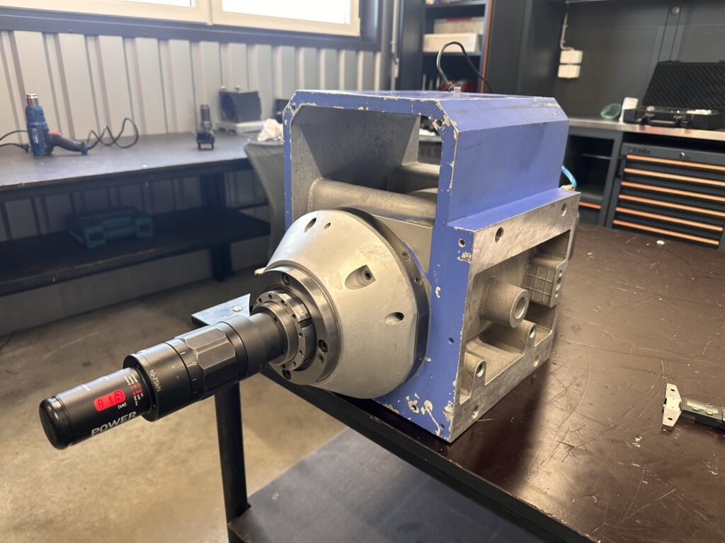 Force de serrage du cône HSK63F de la broche HEIAN