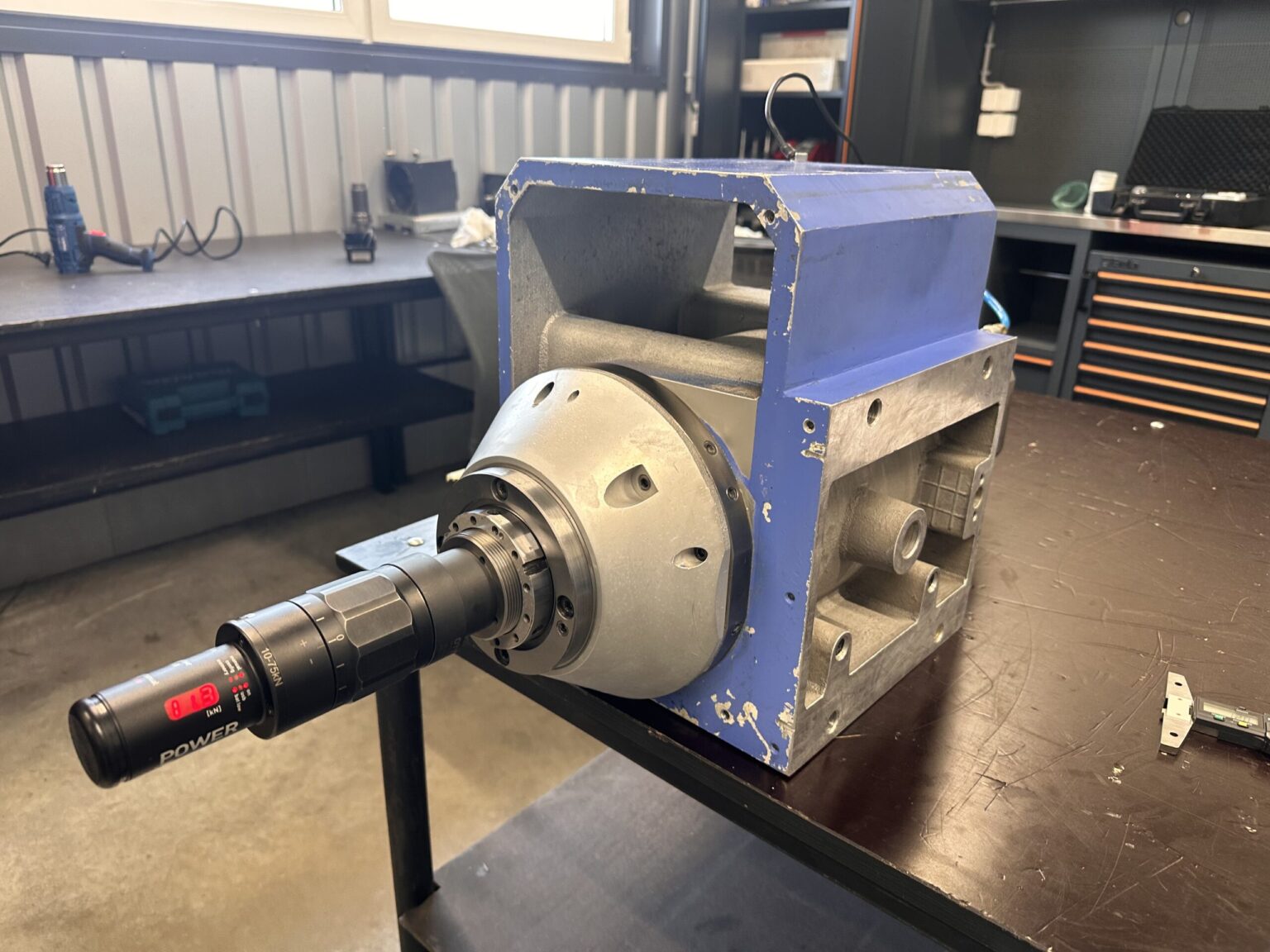 Měření upínací síly kužele HSK63F ve vřetenu HEIAN