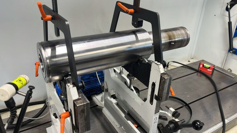 Riparazione del mandrino WEINIG in corso