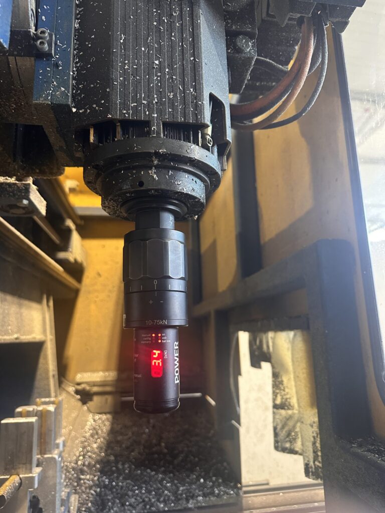 Test di forza conica su elettromandrino HSD SK30