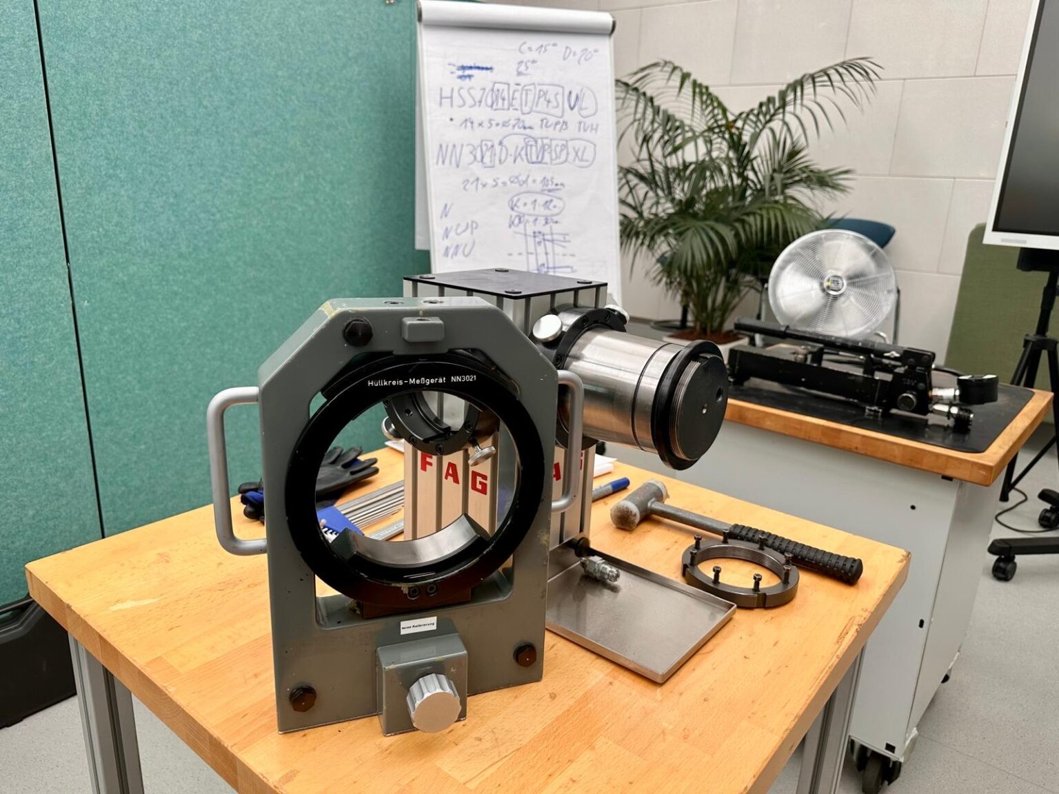 Komponenty wrzecion CNC prezentowane podczas szkolenia