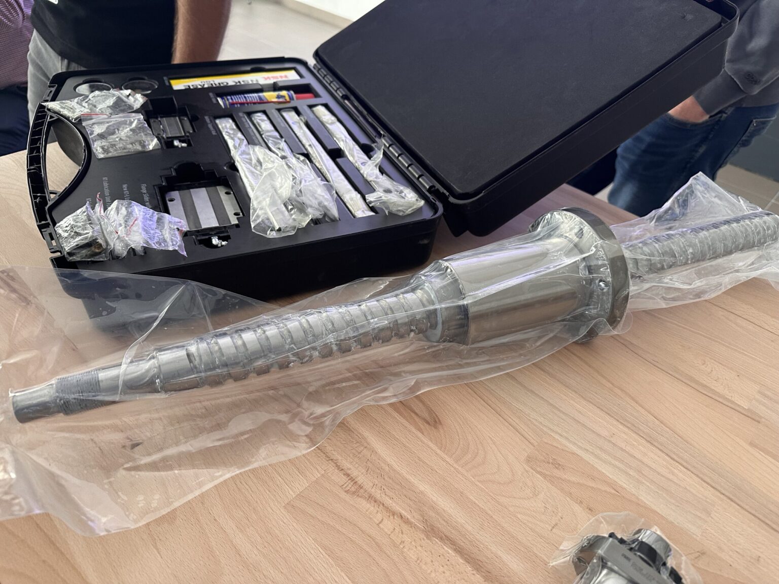 Precyzyjne narzędzia i urządzenia pomiarowe używane podczas szkolenia