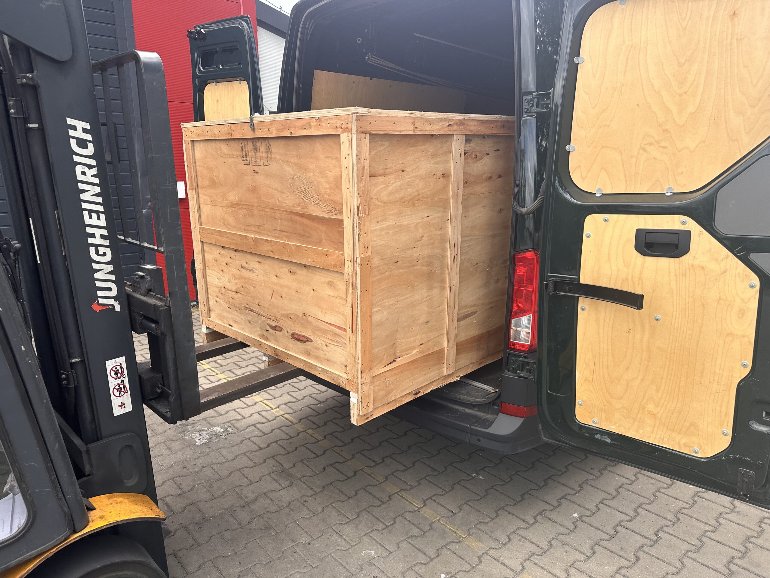 Caricamento del mandrino CNC per il trasporto