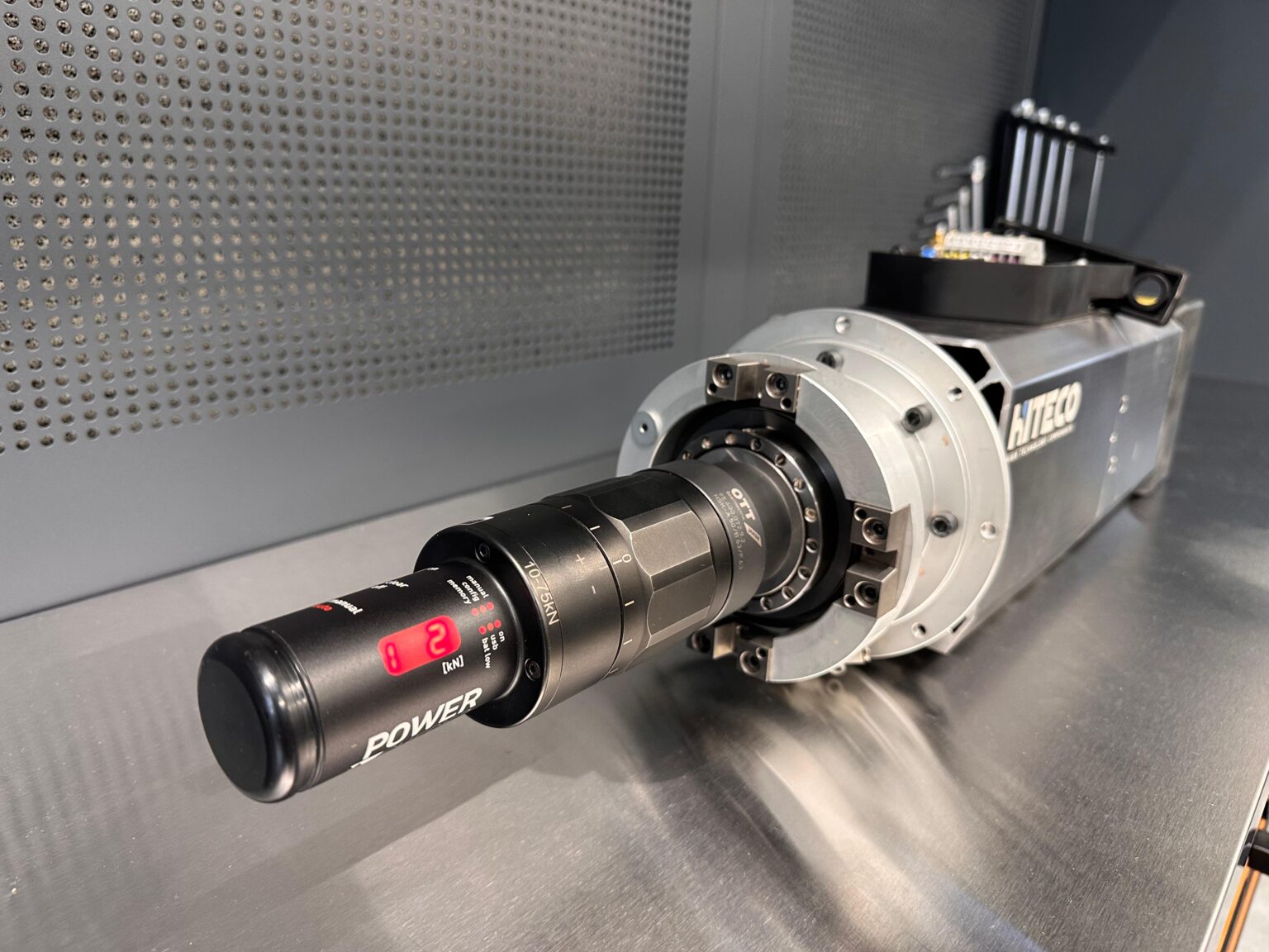 Service van HITECO-elektrospindel – diagnose, reparatie en tests na revisie