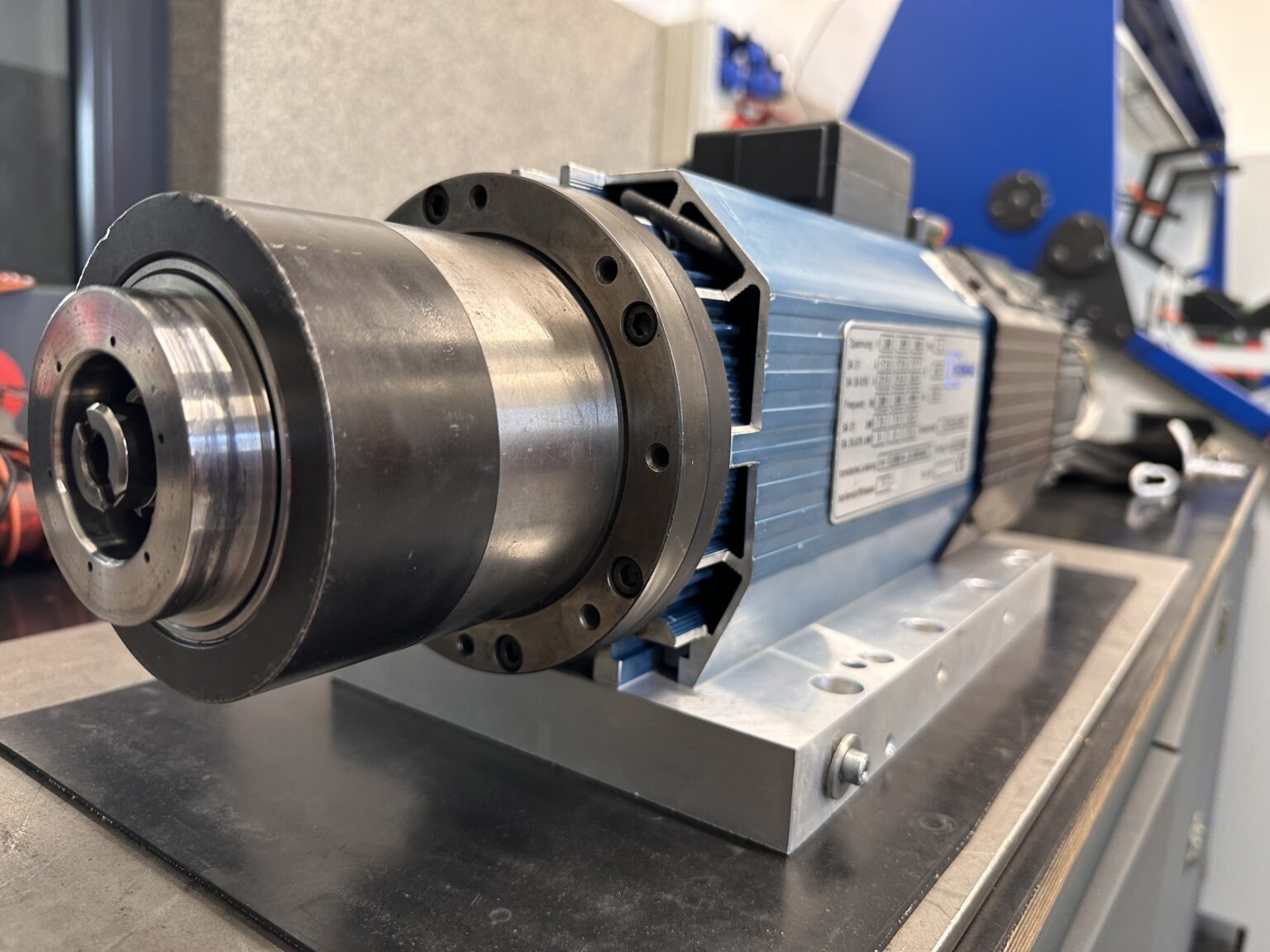 Reparatie van HOMAG SKF elektrospindel uit Weeke Venture 1M-machine