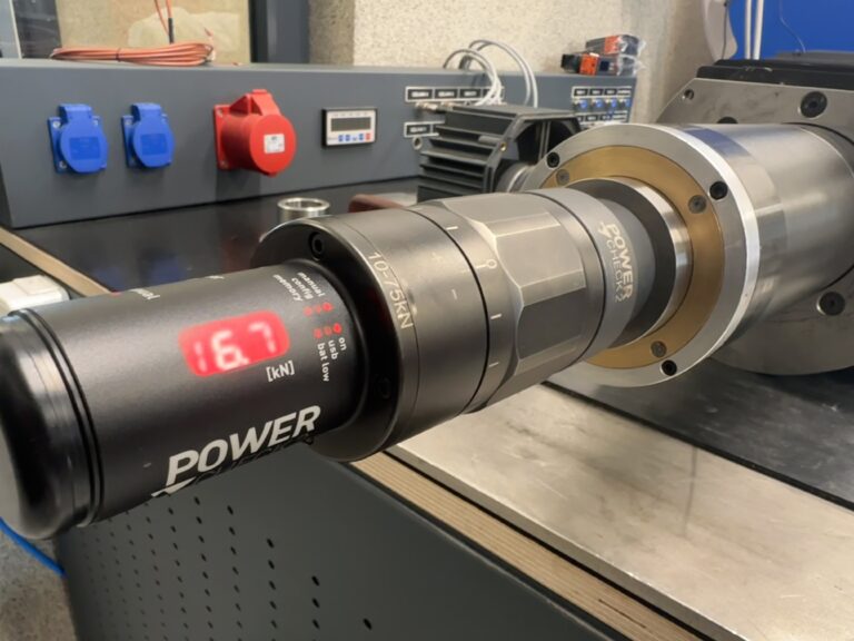 Pomiar siły zacisku wrzeciona HOMAG BIZ 411 Pomiar siły zacisku wrzeciona HOMAG BIZ 411