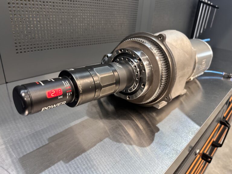 Pomiar siły zacisku wrzeciona SCM 2936230015L (HSK 63F) Pomiar siły zacisku wrzeciona SCM 2936230015L – HSK 63F