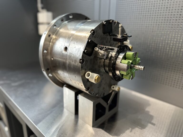 Pełna regeneracja wrzeciona KESSLER – DMG CMX 1100 V (SK40, 12 000 rpm) Pełna regeneracja wrzeciona KESSLER – DMG CMX 1100 V