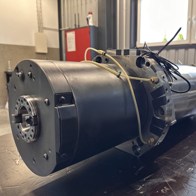 Pełny serwis elektrowrzeciona OKUMA M560 – SK40